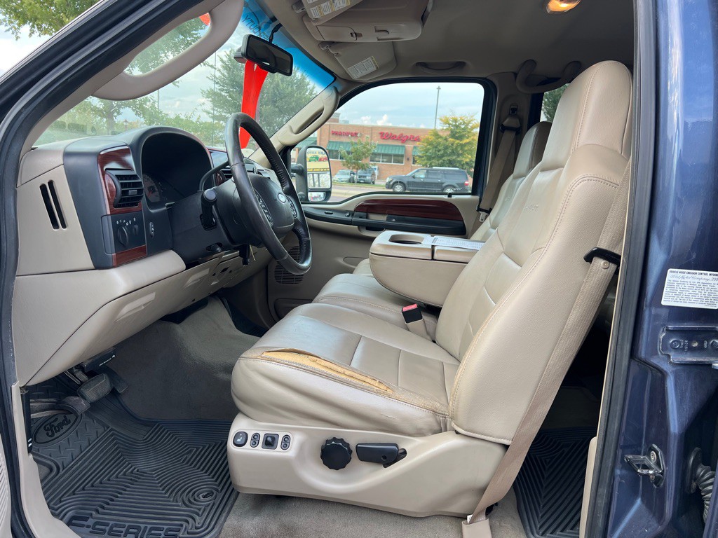2006 Ford F-350 Image 13