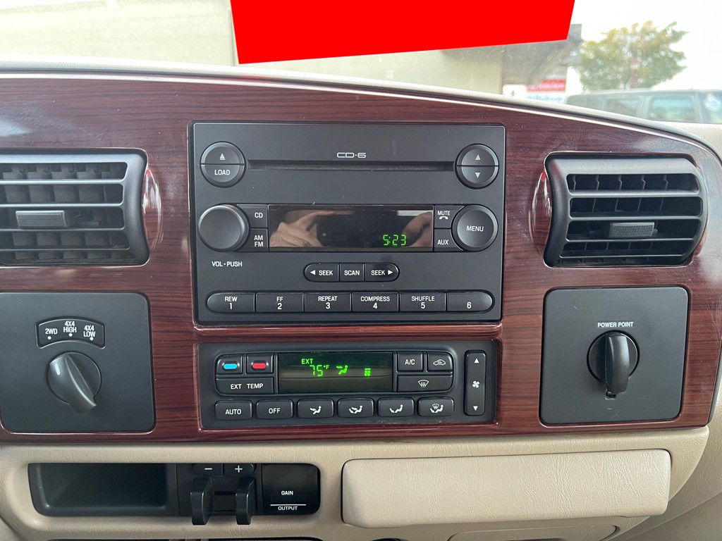 2006 Ford F-350 Image 19