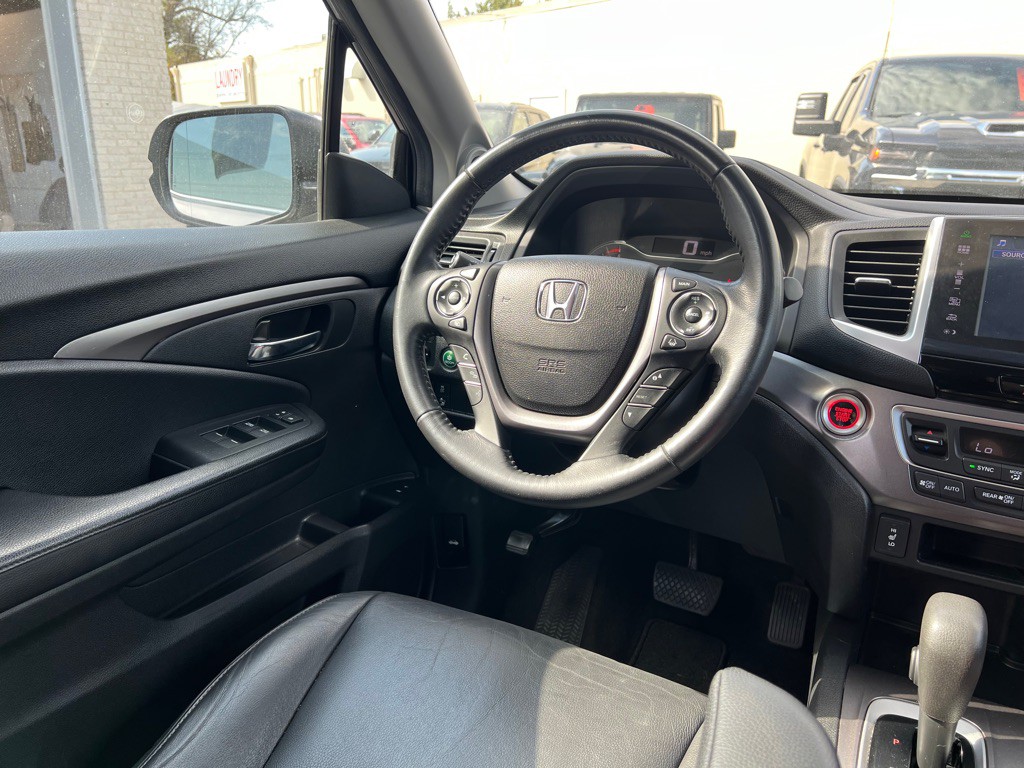 2016 Honda Pilot Image 17