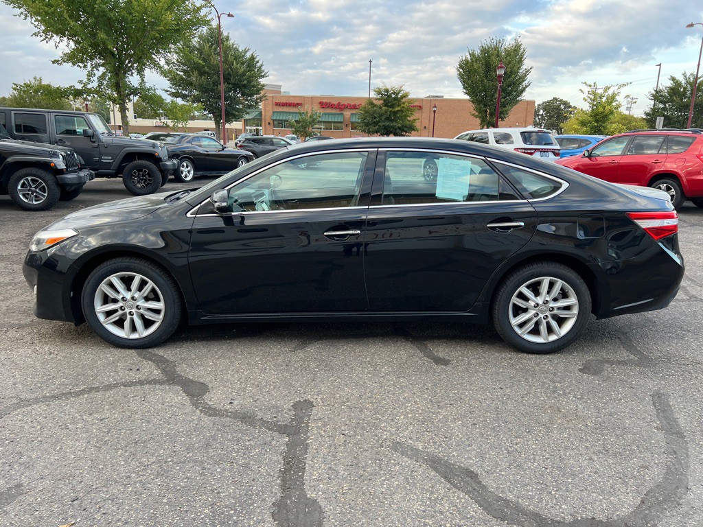 2014 Toyota Avalon Image 5