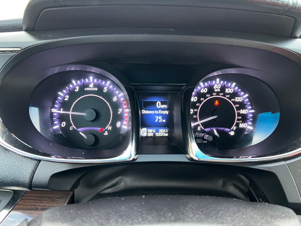 2014 Toyota Avalon Image 16