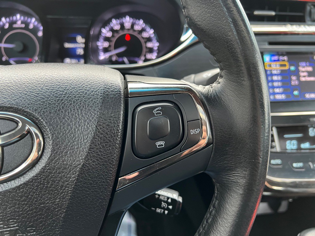 2014 Toyota Avalon Image 18