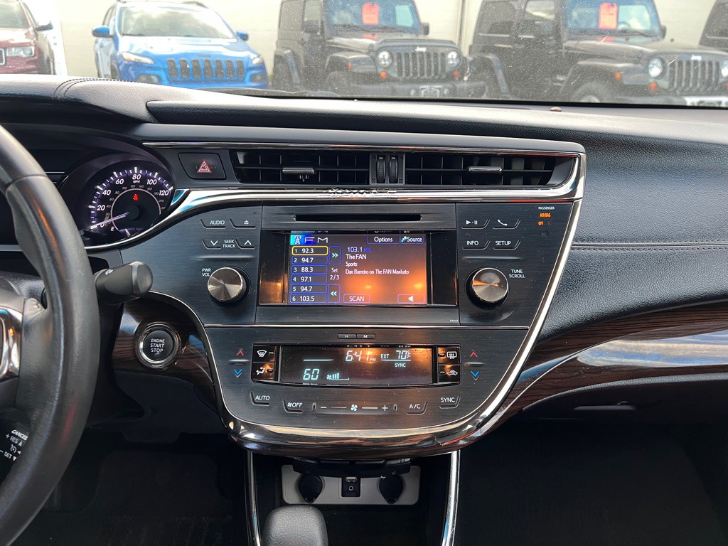 2014 Toyota Avalon Image 19
