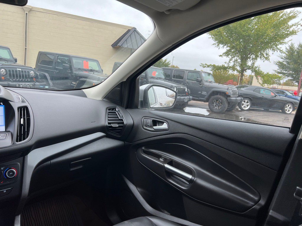 2019 Ford Escape Image 11