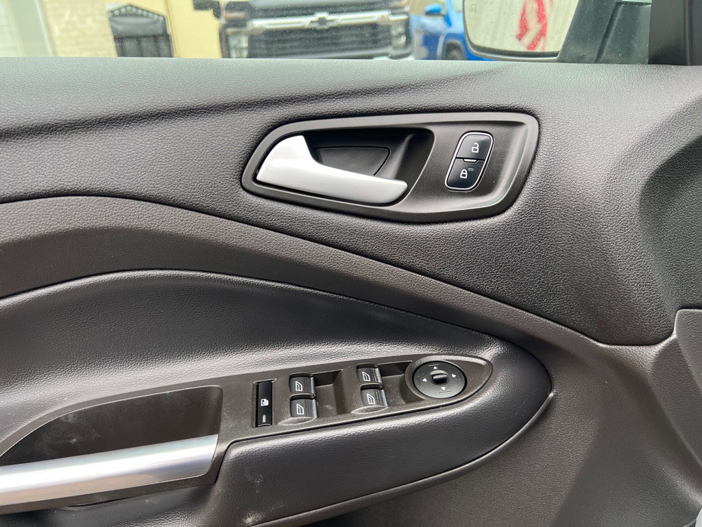 2019 Ford Escape Image 15