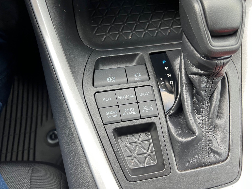 2020 Toyota Rav4 Image 26