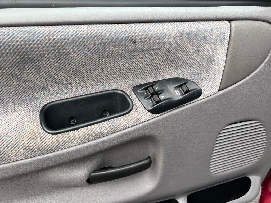 1994 Dodge Ram 1500 Image 9