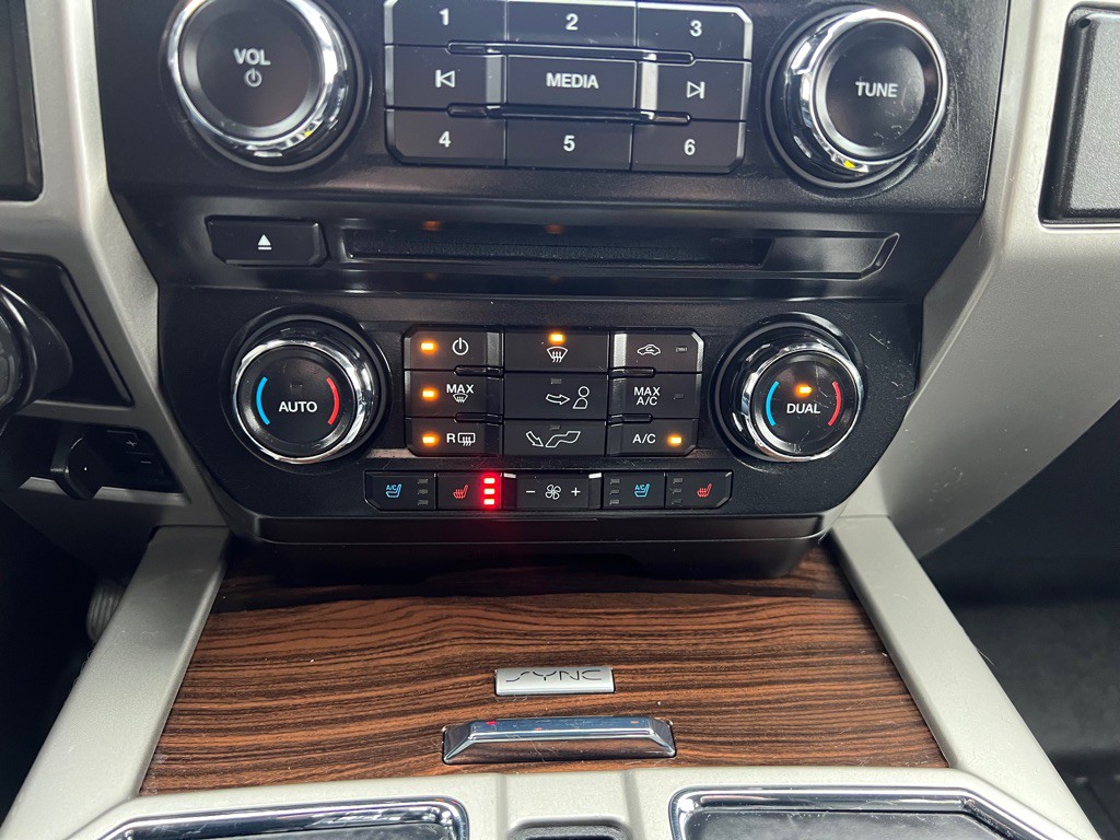 2017 Ford F-150 Image 20