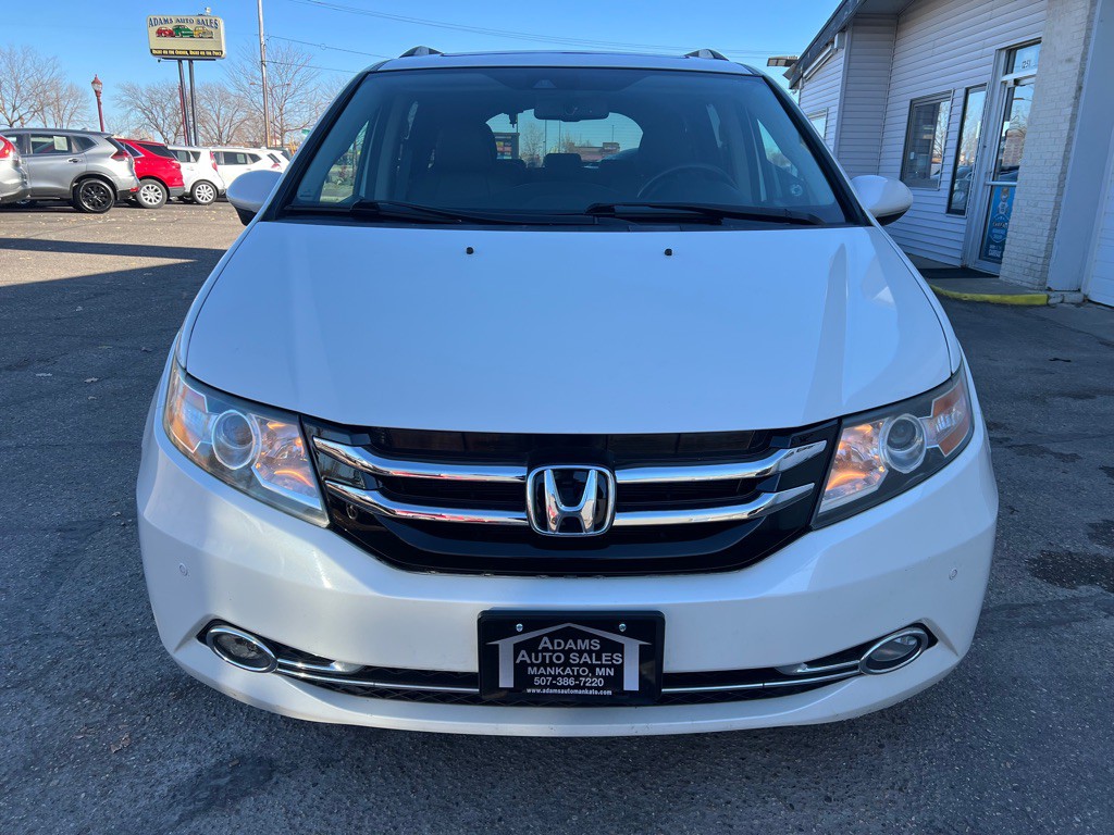 2016 Honda Odyssey Image 2