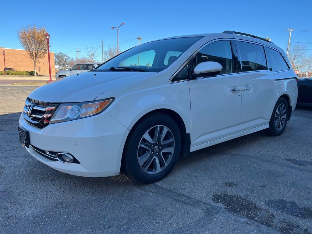 2016 Honda Odyssey Image 3