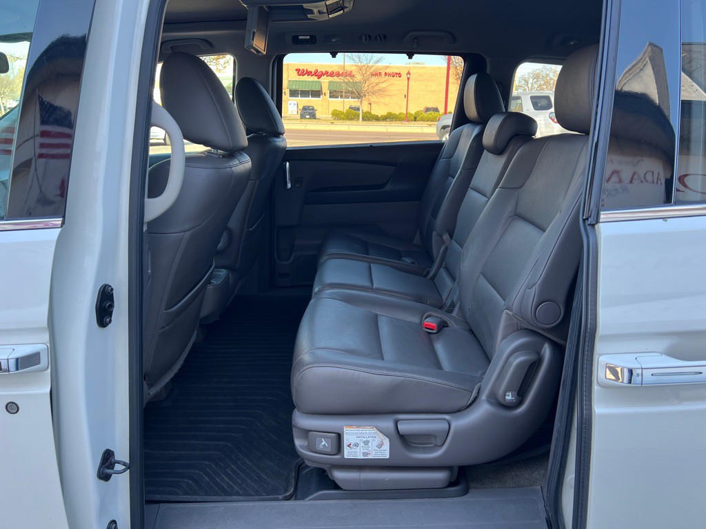 2016 Honda Odyssey Image 9