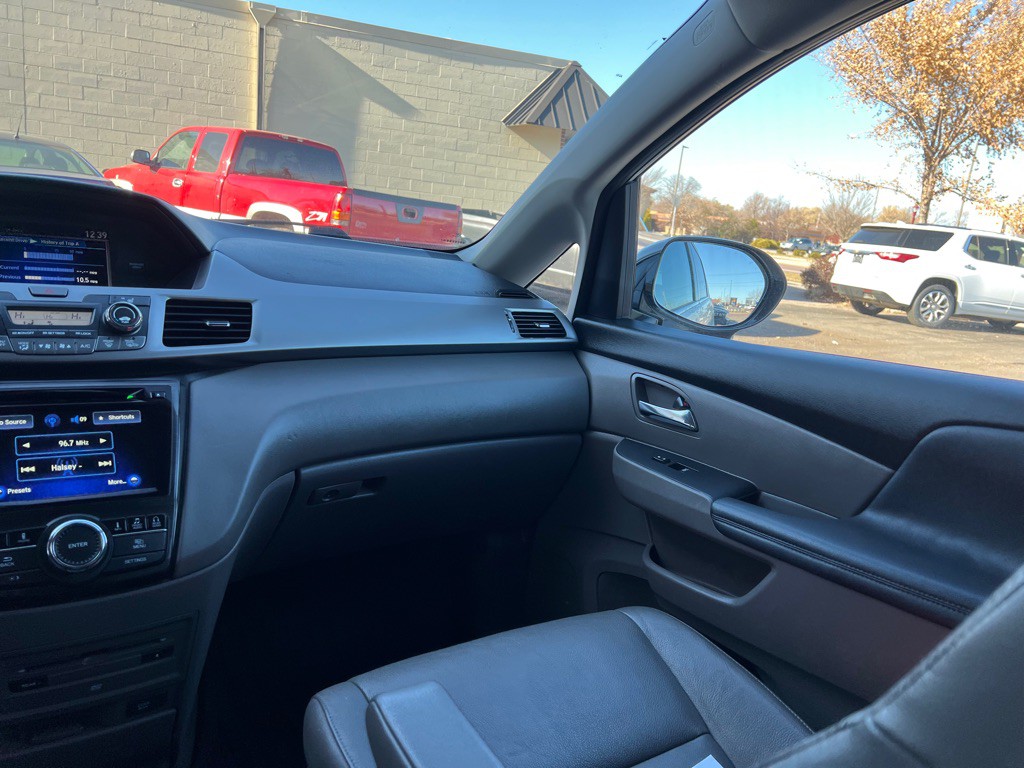 2016 Honda Odyssey Image 12