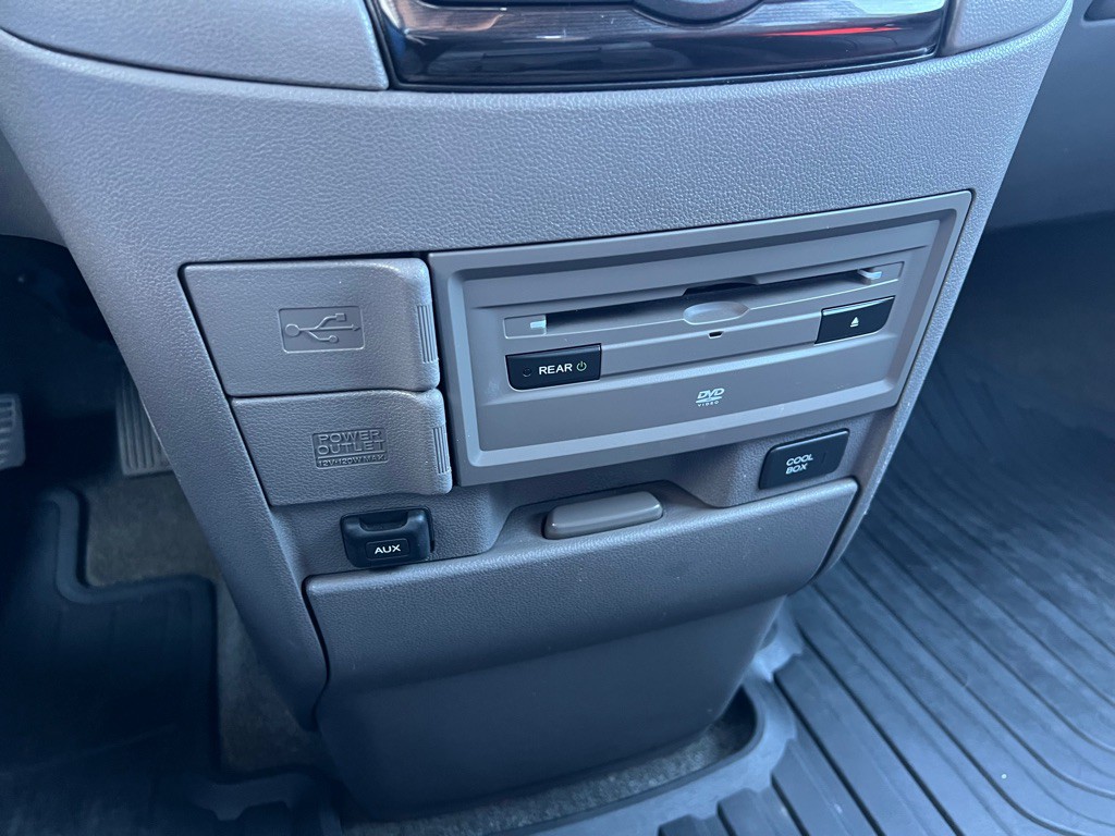 2016 Honda Odyssey Image 28