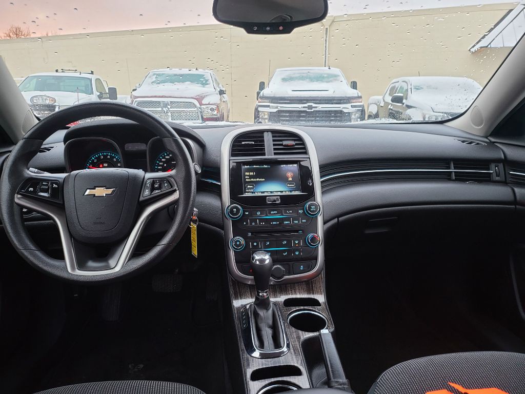 2015 Chevrolet Malibu Image 9