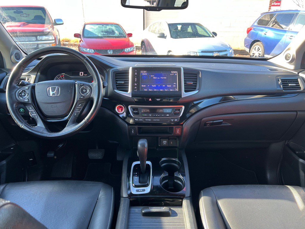 2017 Honda Ridgeline Image 13