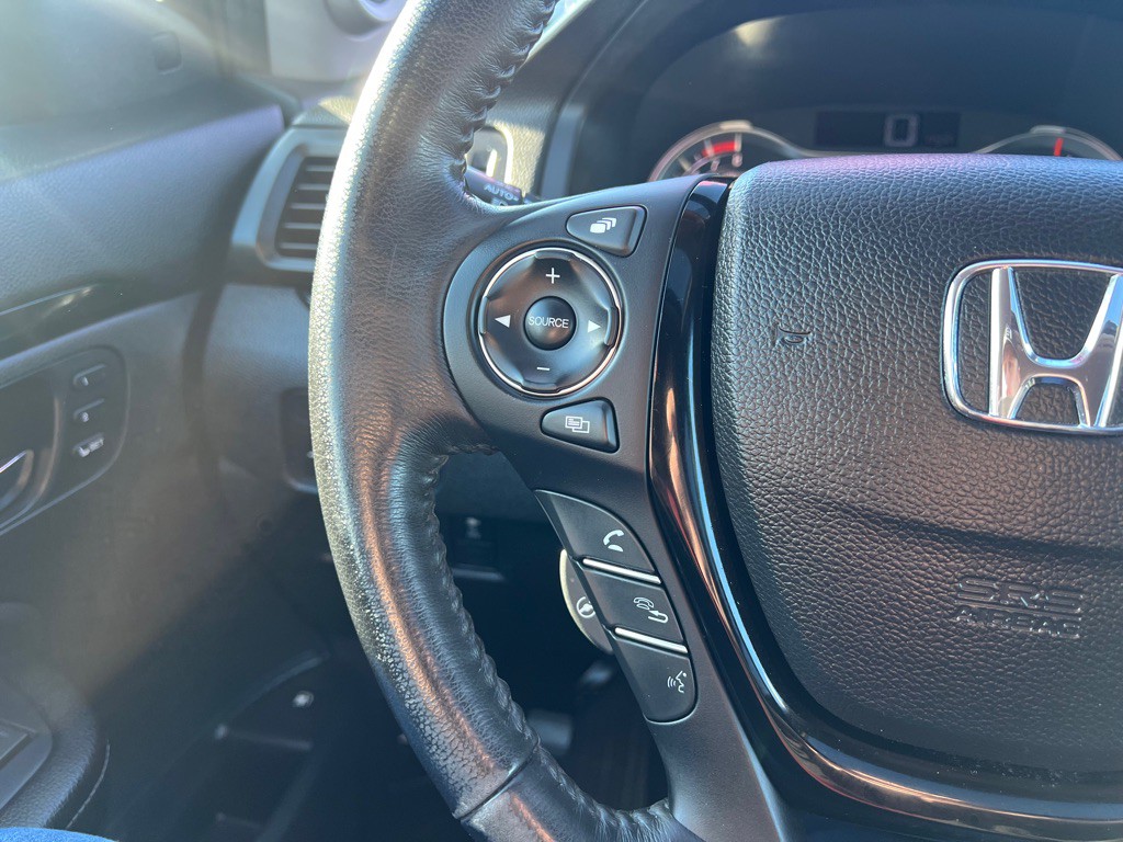 2017 Honda Ridgeline Image 23