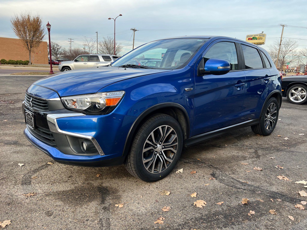 2016 Mitsubishi Outlander Image 4