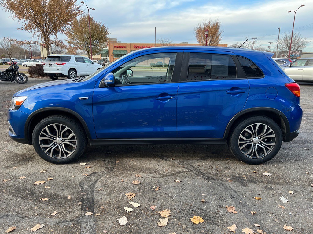 2016 Mitsubishi Outlander Image 6
