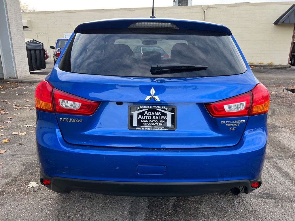 2016 Mitsubishi Outlander Image 7