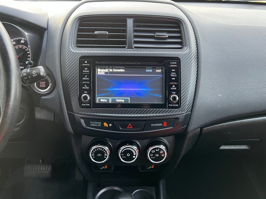 2016 Mitsubishi Outlander Image 22