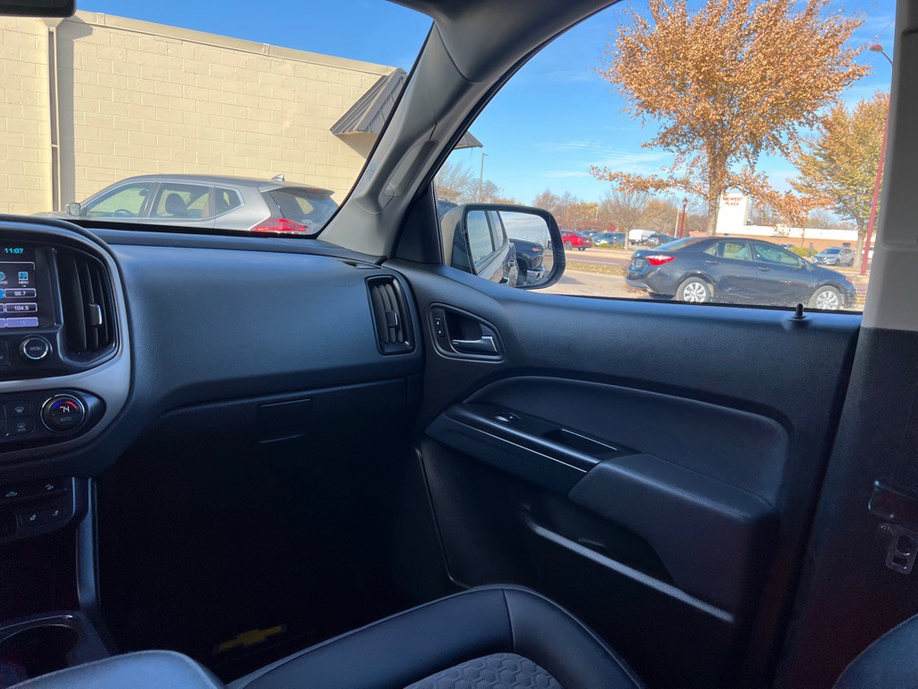 2017 Chevrolet Colorado Image 9