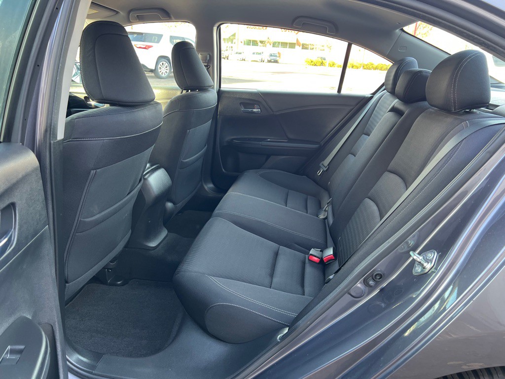 2015 Honda Accord Image 9