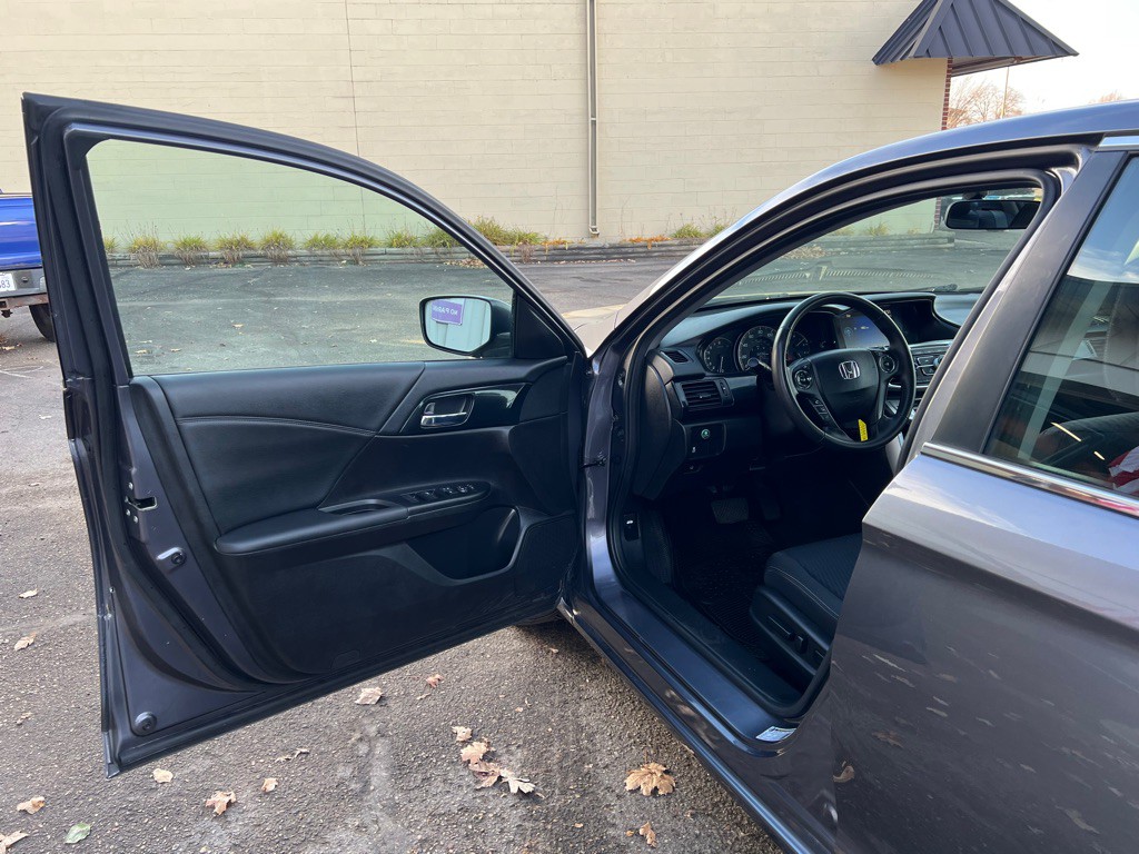 2015 Honda Accord Image 13