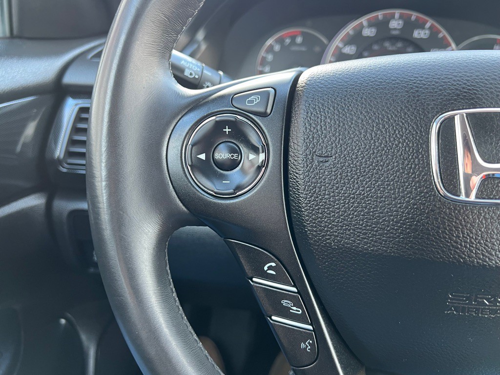 2015 Honda Accord Image 20