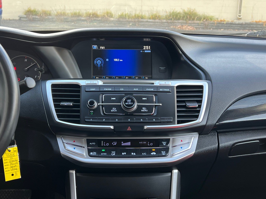 2015 Honda Accord Image 22