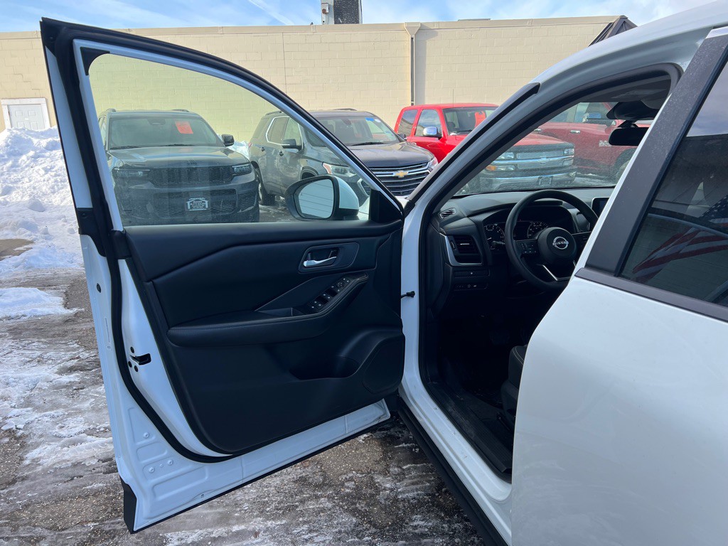 2024 Nissan Rogue Image 15