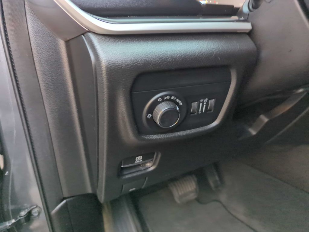 2021 Jeep Grand Cherokee Image 16