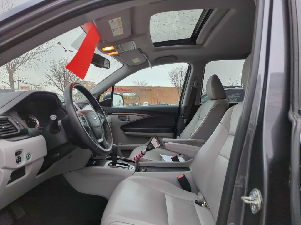 2017 Honda Pilot Image 10