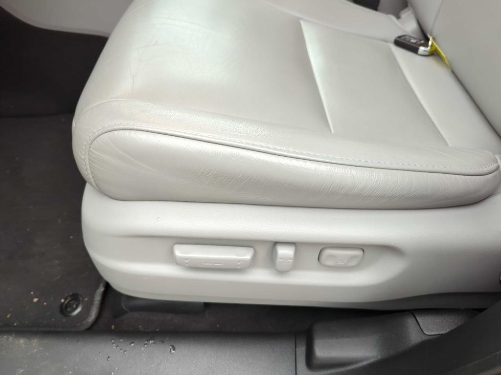 2017 Honda Pilot Image 16