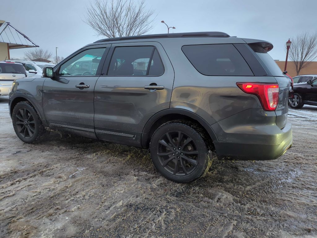 2017 Ford Explorer Image 24