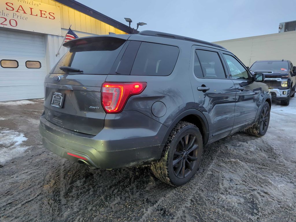 2017 Ford Explorer Image 26