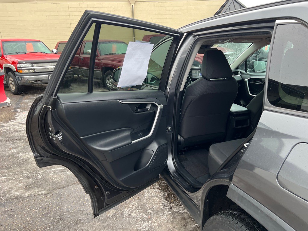 2019 Toyota Rav4 Image 9