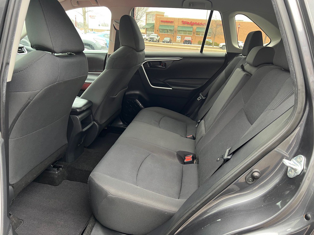 2019 Toyota Rav4 Image 10