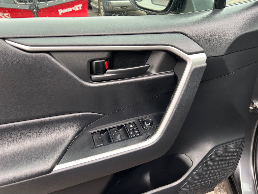 2019 Toyota Rav4 Image 15