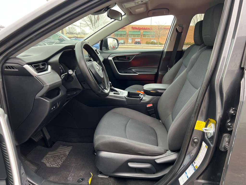 2019 Toyota Rav4 Image 16