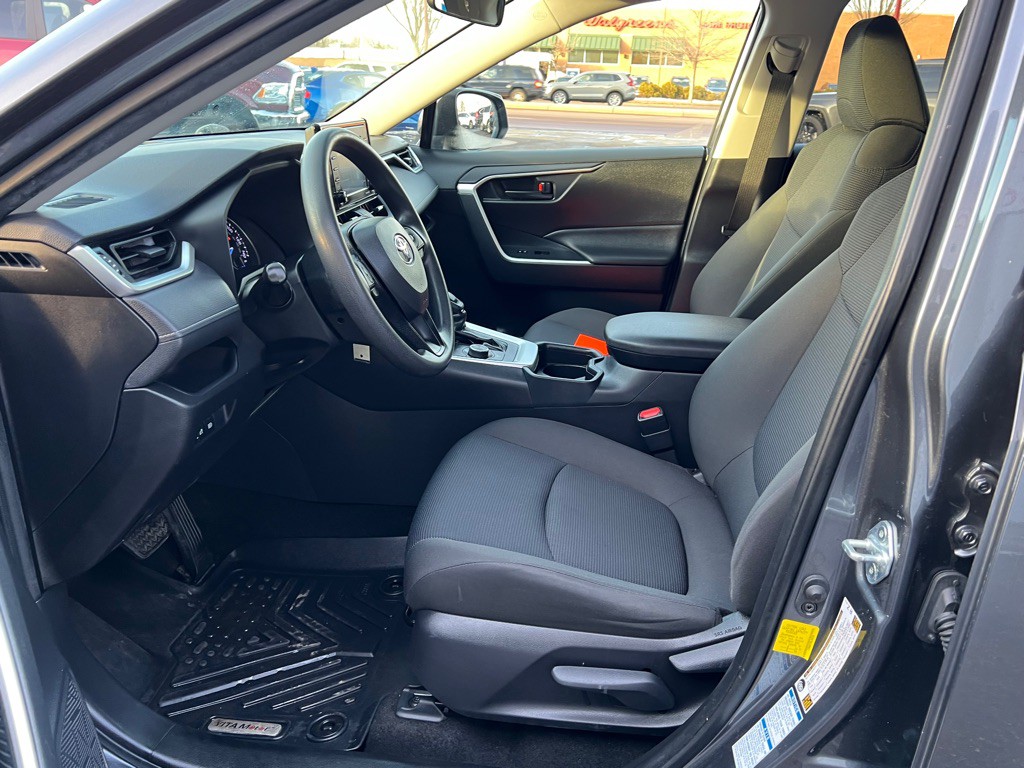 2020 Toyota Rav4 Image 17