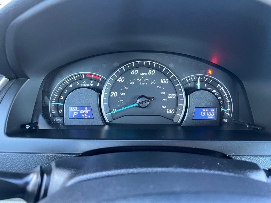 2012 Toyota Camry Image 15