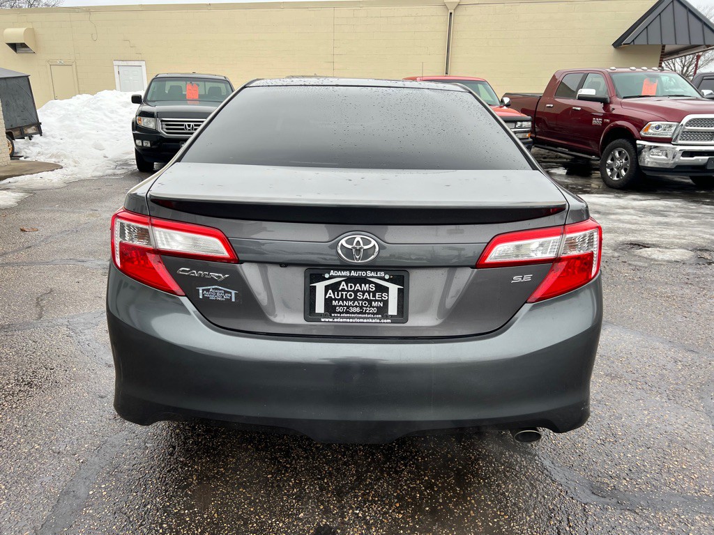 2014 Toyota Camry Image 6