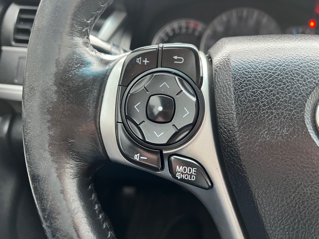 2014 Toyota Camry Image 17