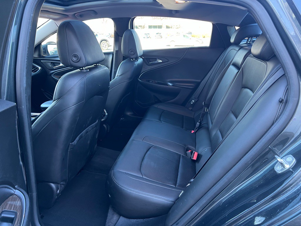 2017 Chevrolet Malibu Image 7