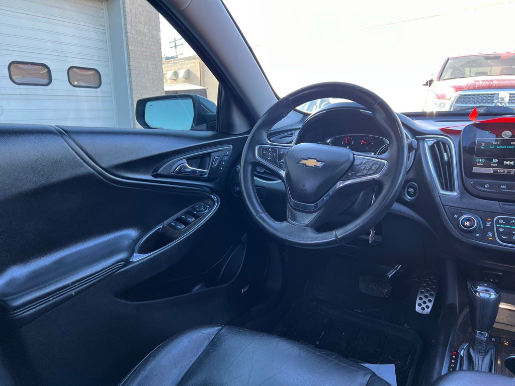 2017 Chevrolet Malibu Image 11