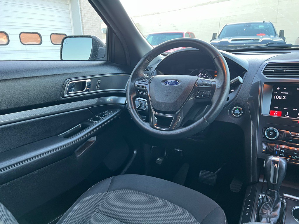 2019 Ford Explorer Image 15
