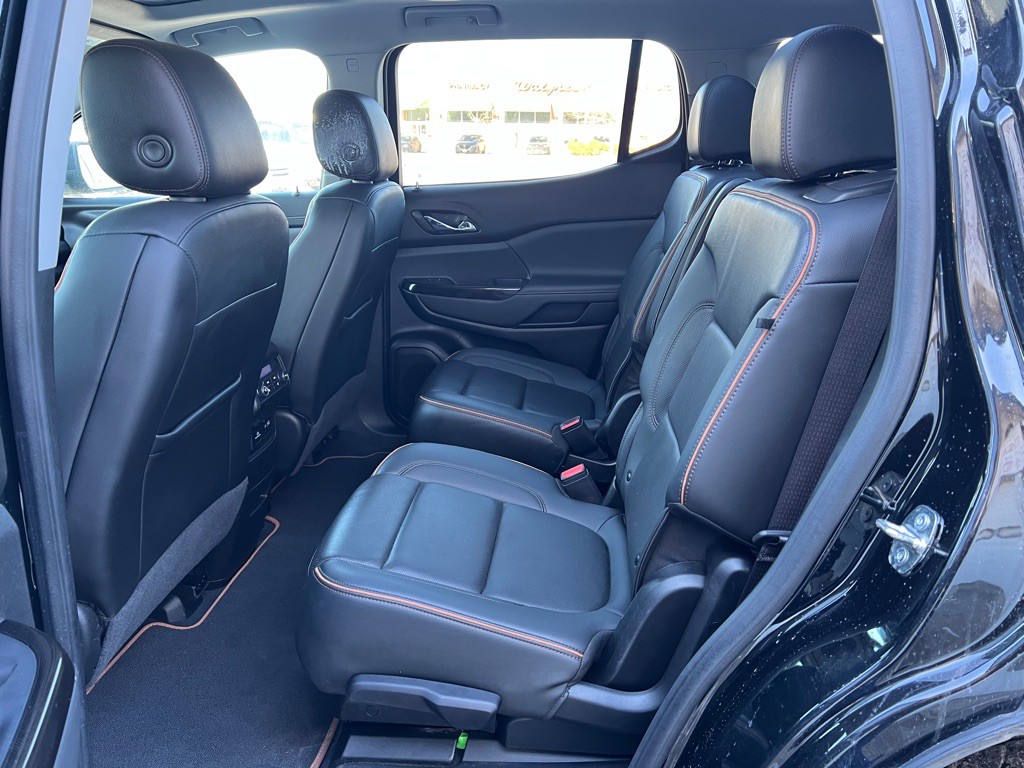 2023 GMC Acadia Image 11
