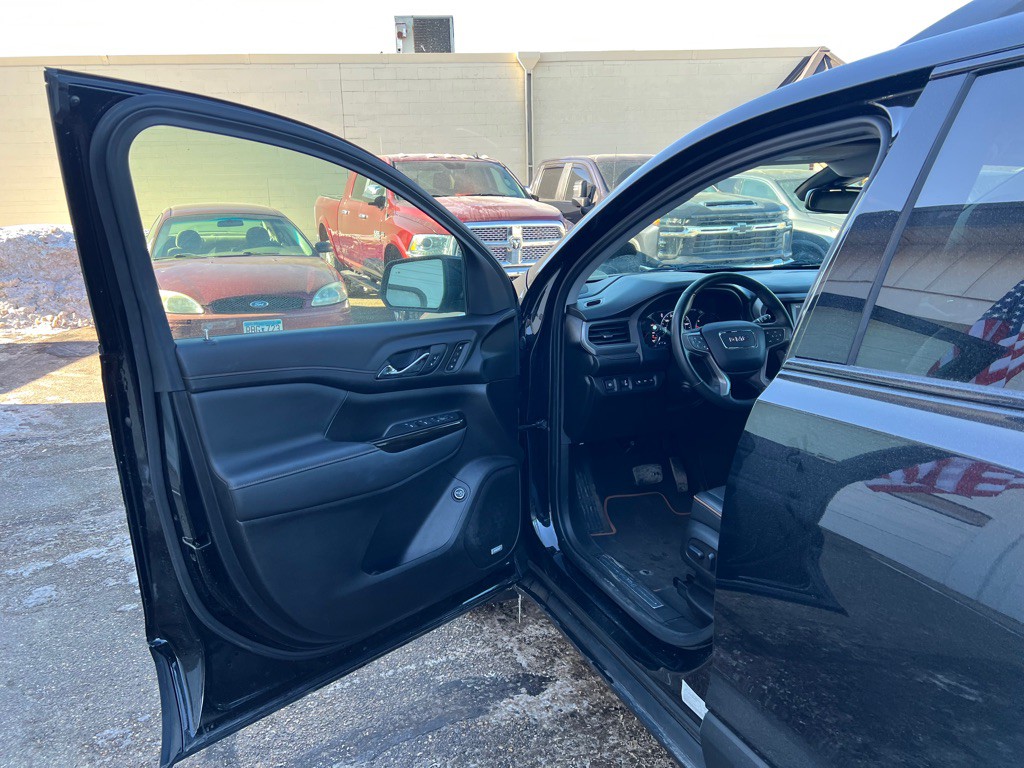 2023 GMC Acadia Image 16