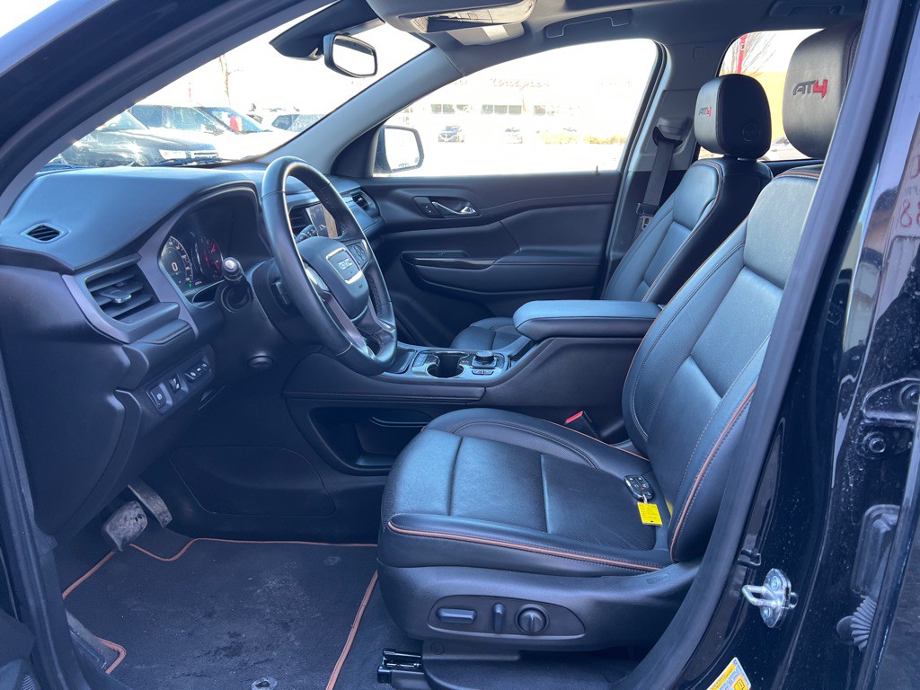 2023 GMC Acadia Image 18