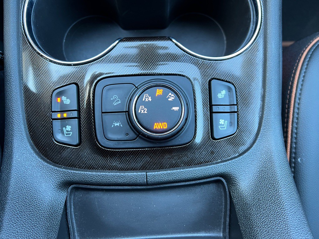 2023 GMC Acadia Image 23